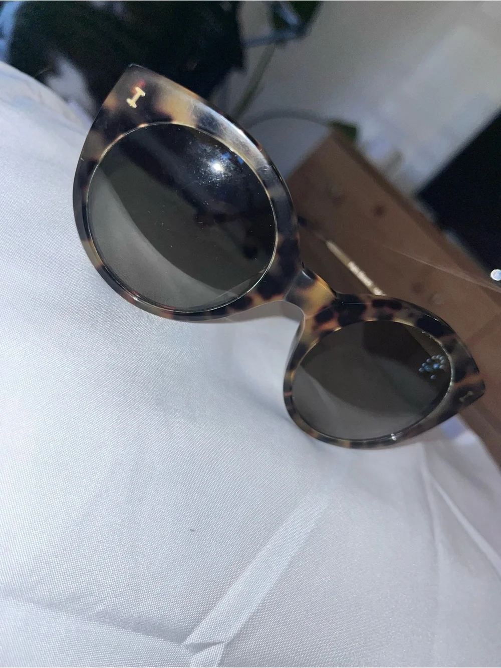 Illesteva Tortoiseshell Round Women’s Sunglasses - Brown